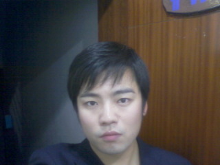 我听过一首四川方言歌,记不起名字了。那位仁